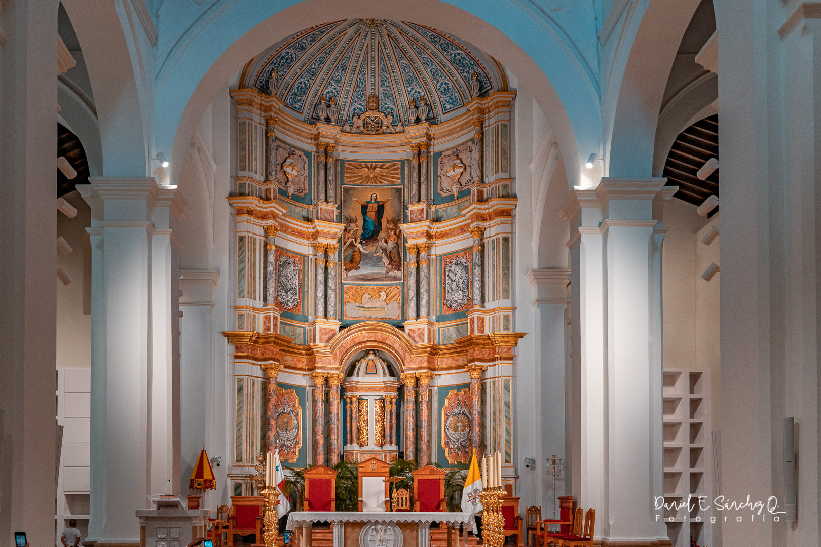Retablo y altar de la Catedral Santa Maria la Antigua