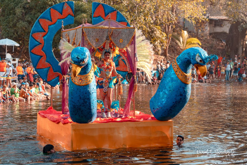 Carnaval Acuático de Penonomé - Provincia de Coclé